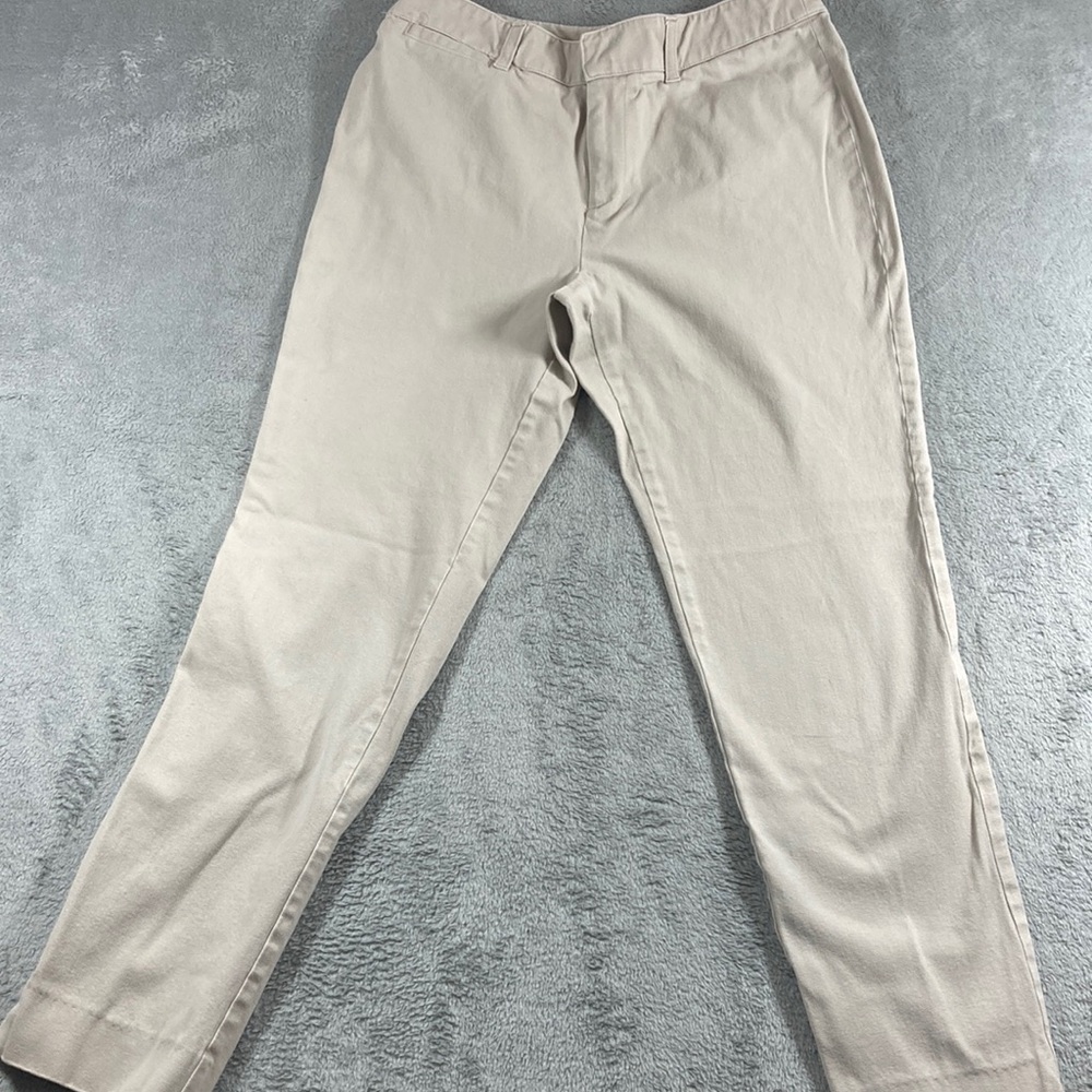 E39 By Eric Slim Leg Khaki. Pants Size 8